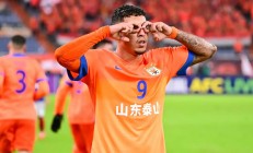 申花客场战平建业，暂时失去积分榜榜首的简单介绍