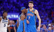 半岛体育app下载地址-关于森林狼击败凯尔特人，遭受伤病困扰的信息