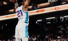 半岛体育娱乐-黄蜂遭遇四连败，季后赛前景渺茫的简单介绍