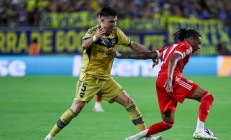 半岛体育网址-南美球员状态火爆，助球队一路高歌