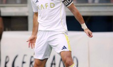 半岛体育app-关于C罗发文告别利雅得胜利引关注，球迷情绪激动不已的信息