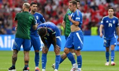 欧洲杯卫冕冠军再次击败强劲对手