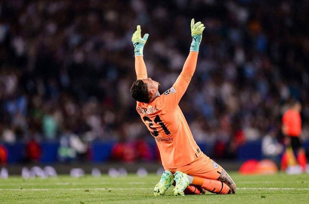 曼城关键时刻取胜,领先地位坚实 曼城关键时刻取胜,领先地位坚实