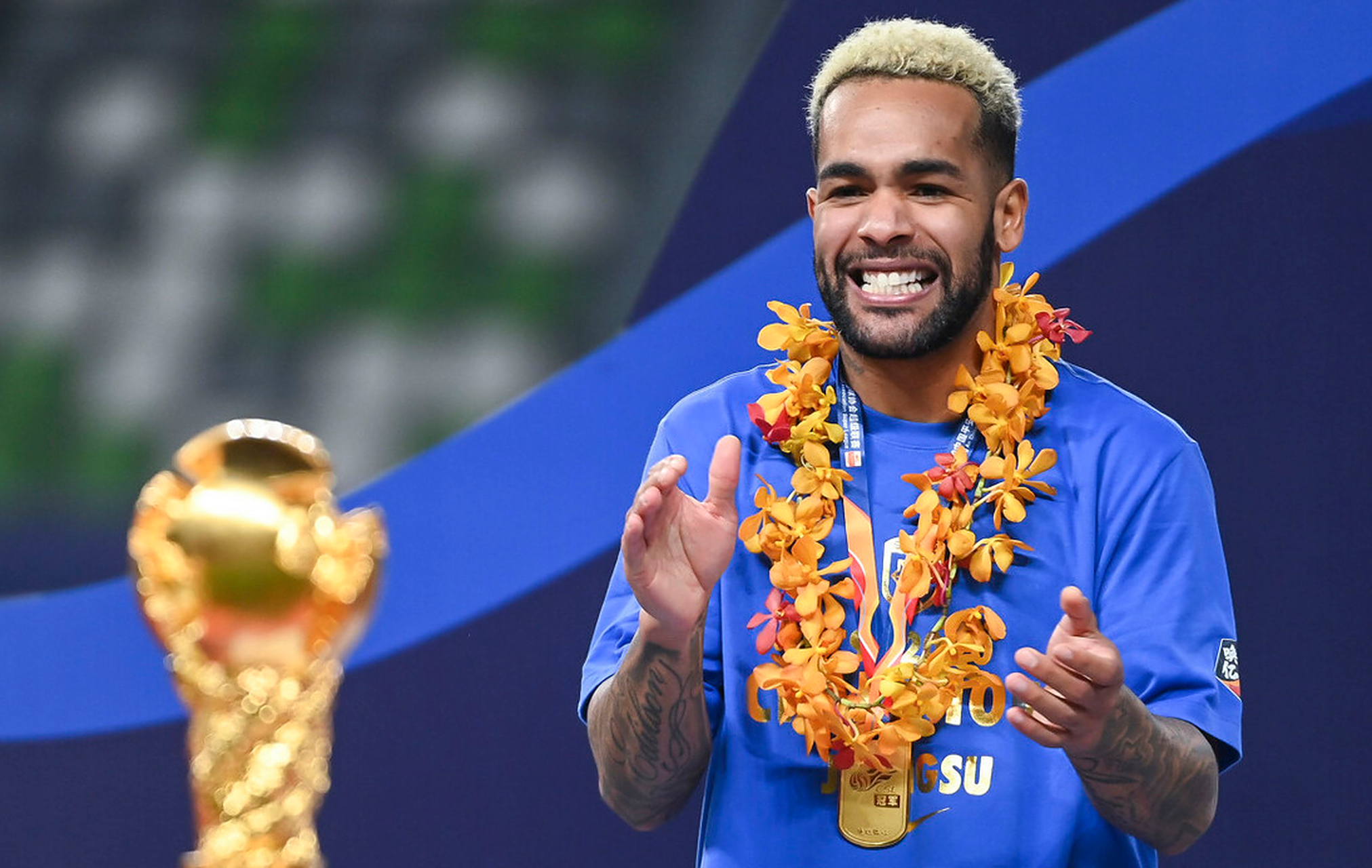 关于江苏苏宁取得中超季后赛资格，士气高涨的信息