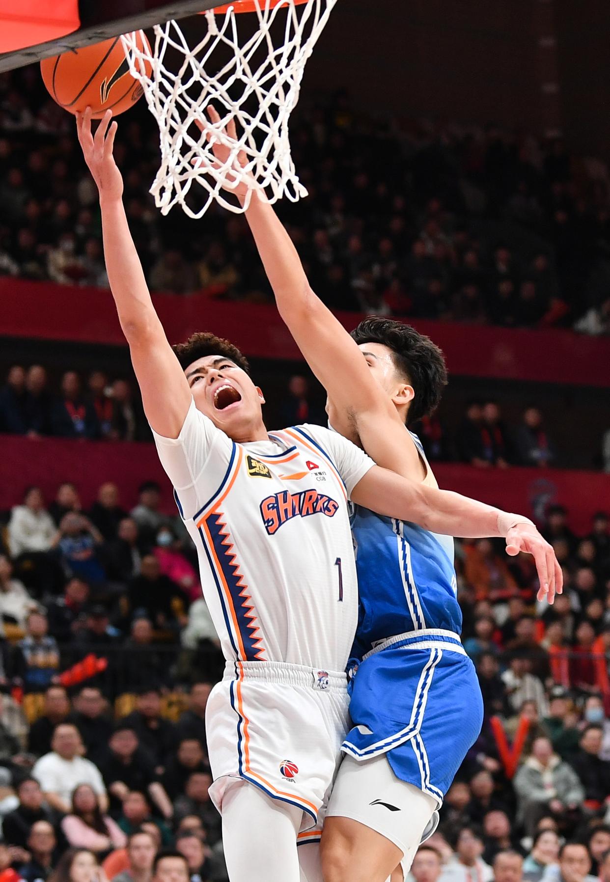 关于上海久事队新援表现抢眼,助球队喜获两连胜的信息 关于上海久事队新援表现抢眼,助球队喜获两连胜的信息