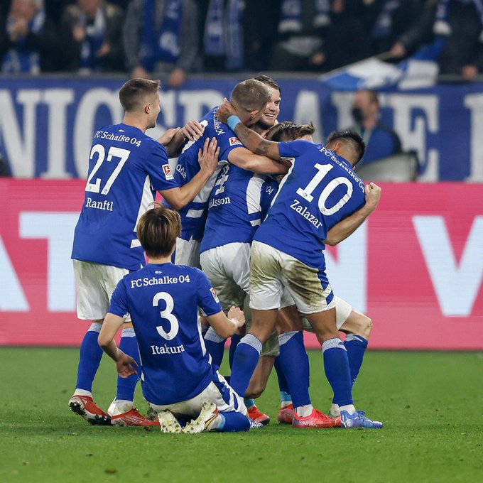 荷兰3-0大胜萨摩亚，实现连胜