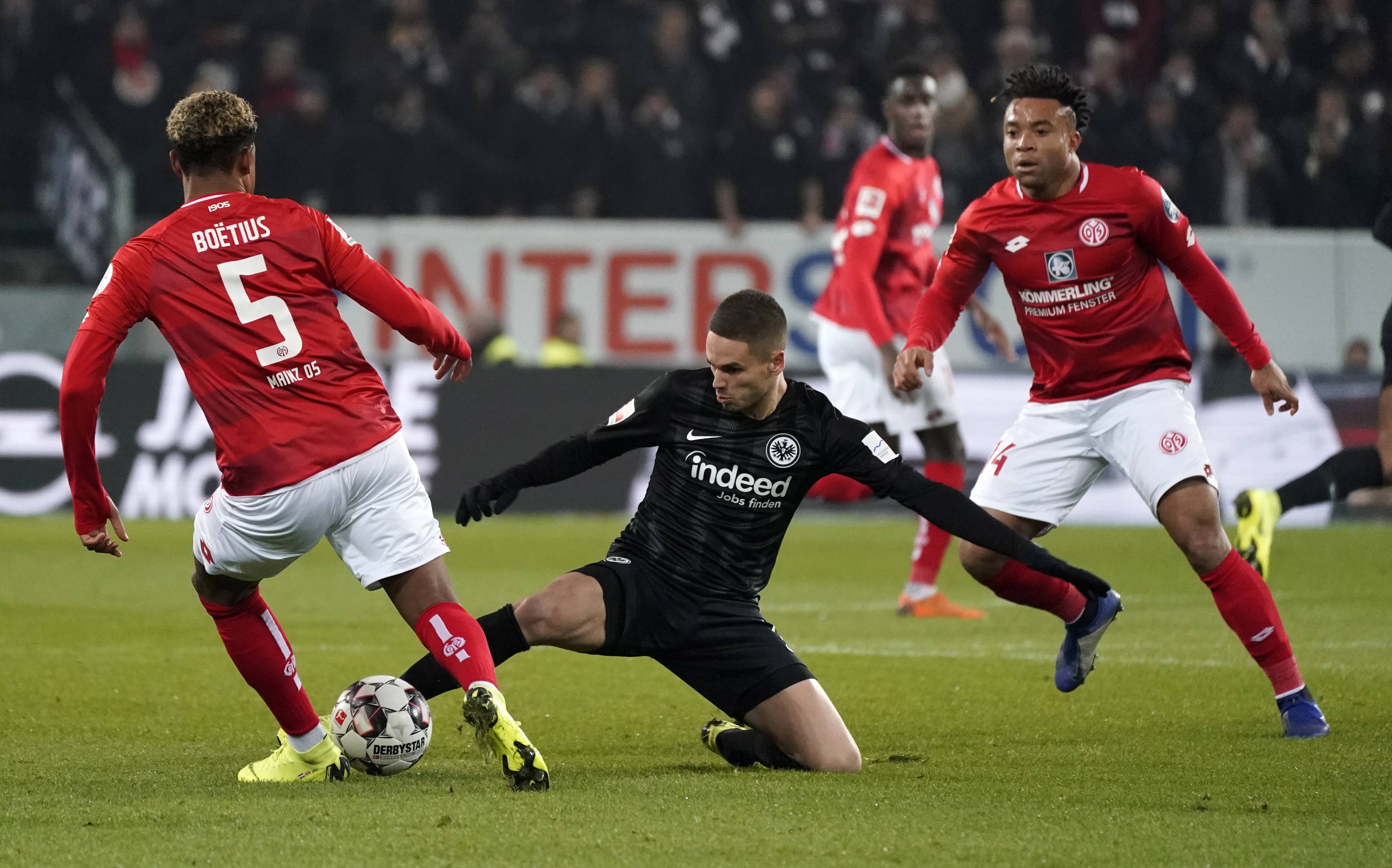 柏林赫塔主场大胜,击败门兴格拉德巴赫取得关键胜利的简单介绍 柏林赫塔主场大胜,击败门兴格拉德巴赫取得关键胜利的简单介绍