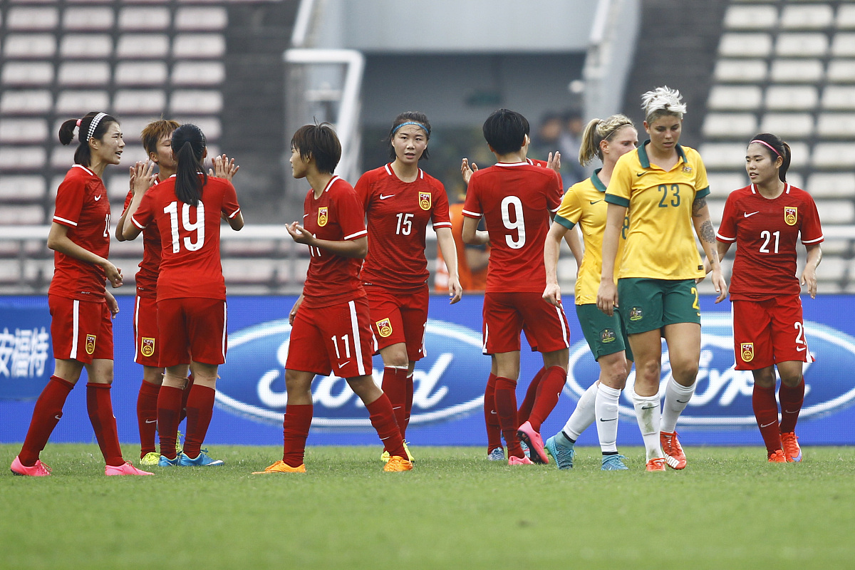 澳大利亚女足惊险获胜，晋级决赛