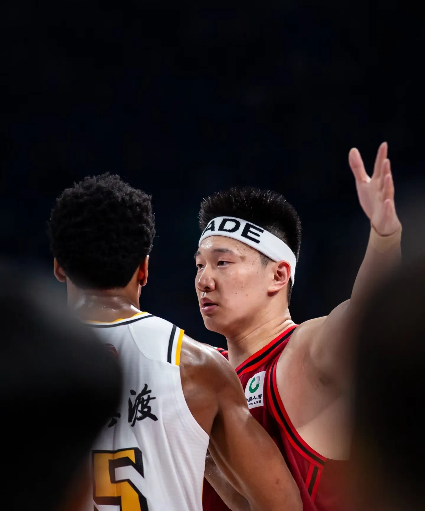 包含朗斯新援表现抢眼，已成为球队不可或缺的一员的词条